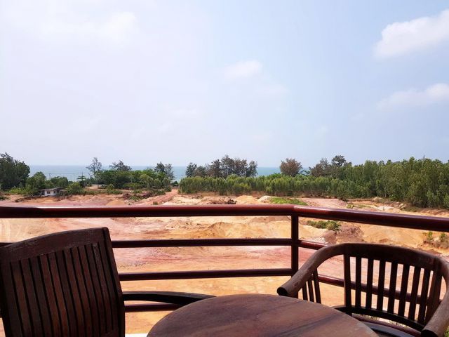 ขายคอนโด 2 ห้องนอน ขนาด 84 ตรม. ใกล้หาดแม่รำพึง ราคา 1,895,000 บาท
