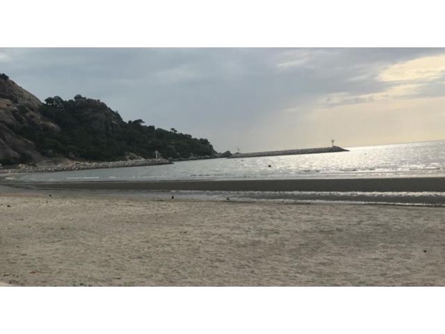 ขายที่ดินโฉนด 500 ตรว. แปลงสวยสี่เหลี่ยม ติดทะเล หาดส่วนตัว