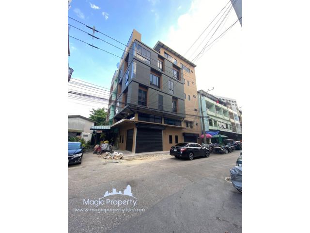 ขายตึก / อาคารพาณิชย์ 6 ชั้น พร้อมลิฟต์ ถนนพระราม 4 ใกล้ MRT คลองเตย และ BTS พร้อมพงษ์, แขวงคลองเตย เขตคลองเตย กทม.