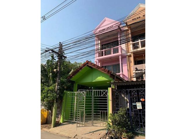 ขายทาวน์โฮม 3 ชั้น ซอยพหลโยธิน 59