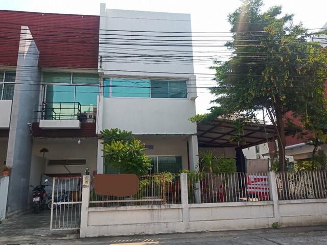 ขายทาวน์โฮม 2 ชั้น Business Town Premium บางพลี