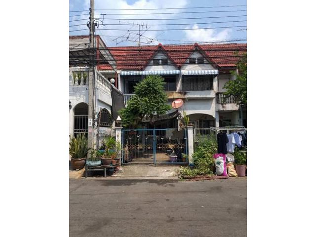 ขาย ทาวน์โฮม 2 ชั้น หมู่บ้านบัวทอง 2นอน 2น้ำ