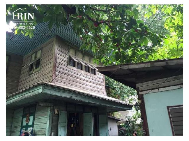 L597 ขายที่ดินพร้อมบ้านไม้เก่าแก่ 82 ตรว ถนนวิสุทธิกษัตริย์ ใจกลางเมือง ใกล้ทางขึ้นสะพานพระราม 8 ขายที่ดินพร้อมบ้านไม้เก