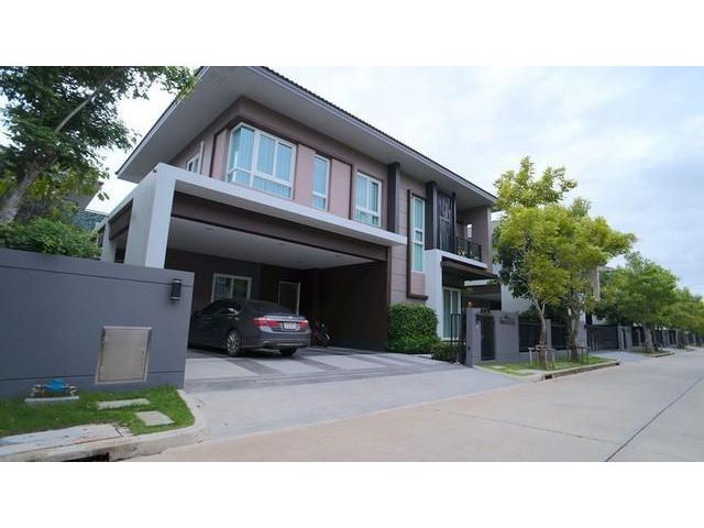 ให้เช่าบ้านเดี่ยว 2ชั้น หมู่บ้านลัดดารมย์ บางนา กม 7 ใกล้โรงเรียนนานาชาติ คอนเคอเดียน