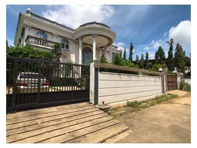 ขายบ้านสไตล์โรมันประยุกต์ ถนนพุทธมณฑลสาย 2