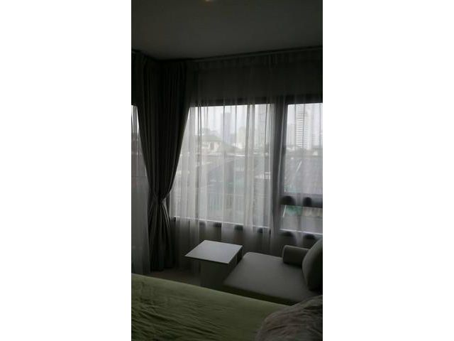 Condolette Pixel Sathorn  ห้องมุม เฟอร์ครบ