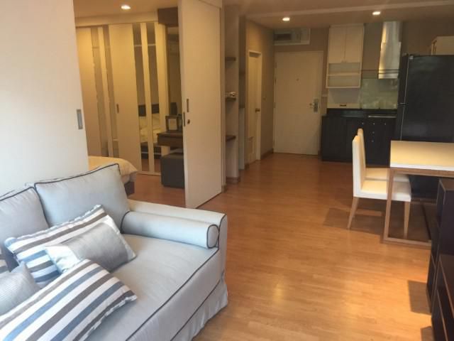 รหัสทรัพย์ B4607 ให้เช่า Tree Condo Luxe สุขุมวิท 52 ใกล้รถไฟฟ้า BTS อ่อนนุช เฟอร์ครบพร้อมอยู่