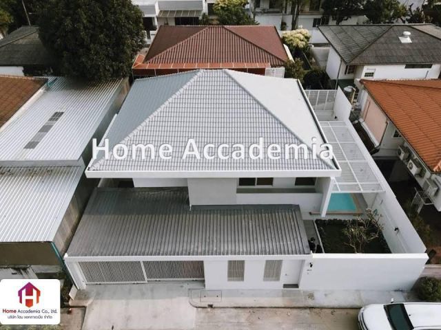 ขายบ้านเดี่ยว 2 ชั้น 79 ตรว. ซอยปรีดีพนมยงค์ 42 ถนนสุขุมวิท 71 พร้อมสระว่ายน้ำ, ใกล้ เอกมัย และทองหล่อ
