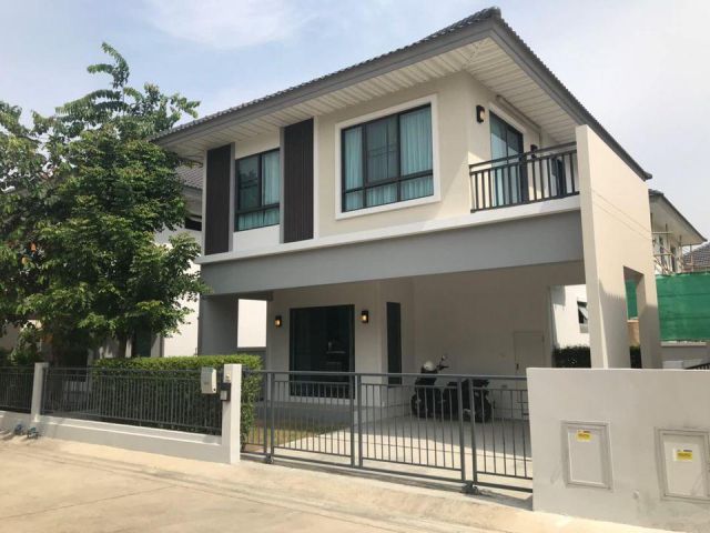 ให้เช่าบ้านเดี่ยว โมดิ วิลล่า ชัยพฤกษ์ อ.บางบัวทอง 38ตรว 142ตรม 3นอน 3น้ำ จอดรถ 2คัน      ติดต่อคุณ สมศักดิ์ Tel: 09826