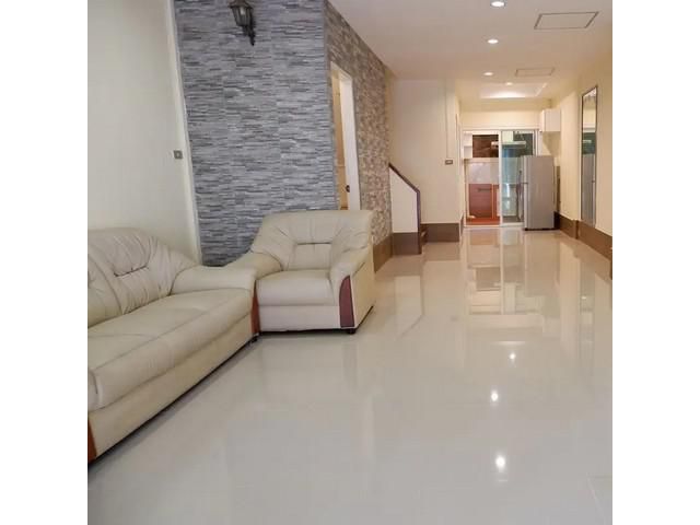 ให้เช่า​ทาวน์เฮ้าส์ 2ชั้น เอเวอร์กรีน บางนาตราด