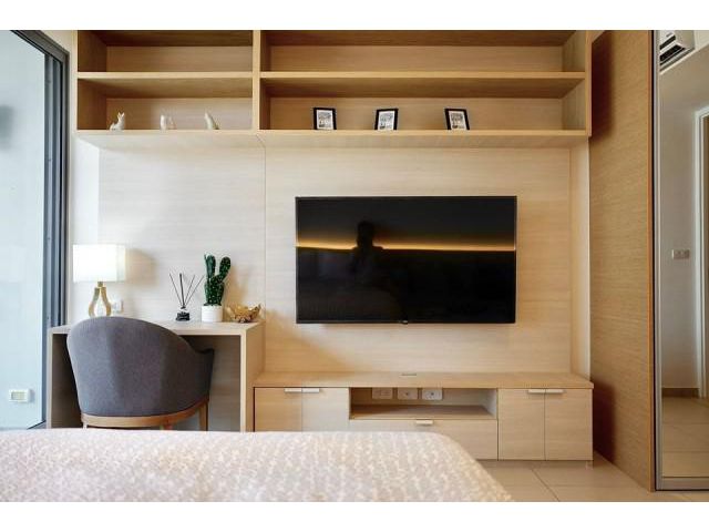 รหัสทรัพย์ B4630 ให้เช่า The Lofts เอกมัย (เครื่องใช้ไฟฟ้าครบ บิ๊วอินตามรูป เฟอร์ลอยใช้งานแบรนด์)