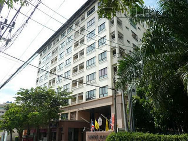 คอนโด  lumpini place นราธิวาส 24 เฟอร์ครบ 63ตร.ม.