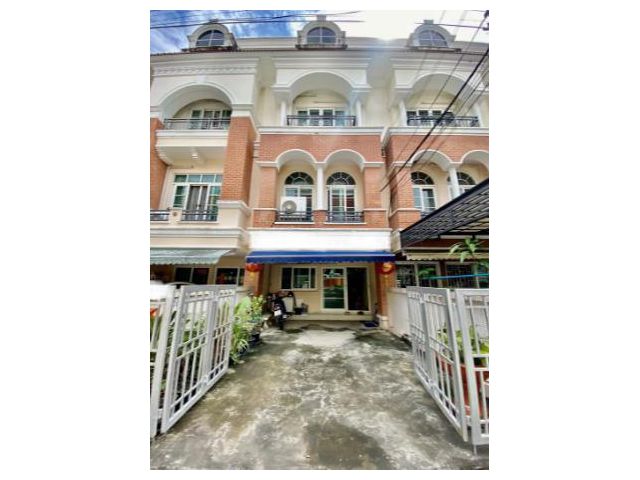 PY02TH02ทาวน์โฮม3ชั้น นวลจันทร์ ใกล้ทางด่วน คมนาคมสะดวกสบาย ราคาถูก ขายทาวน์โฮม 3 ชั้น หมู่บ้าน คาซ่า ซิตี้ นวลจันทร์ 1