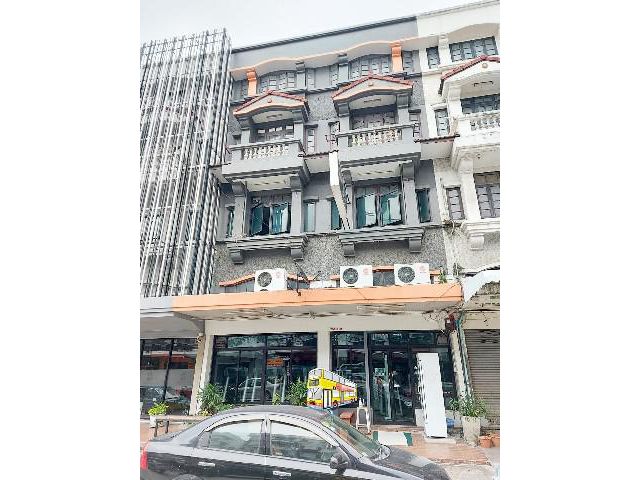 ให้เช่าอาคาร4.5ชั้นสี่มุมเมือง540ตรม.พหลโยธิน77