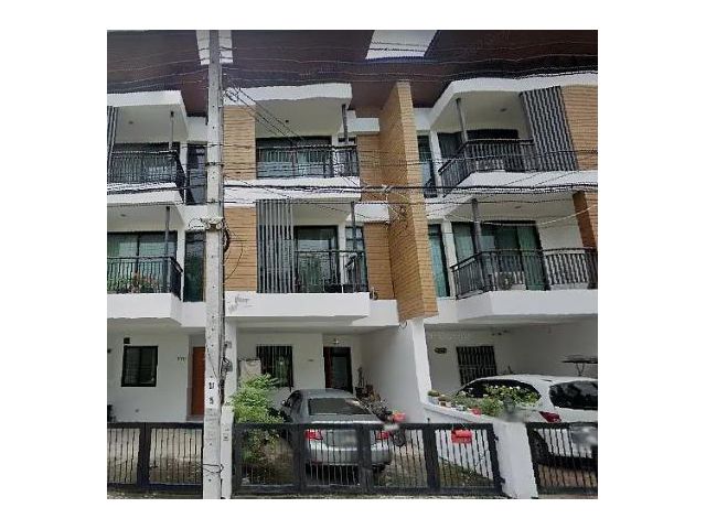 PY17TH17 ขายทาวน์โฮม 3 ชั้น 3 ห้องนอน 3 ห้องน้ำ ภายในซอยพัฒนาการ 67 แยก 10 หมู่บ้านสงบ ปลอดภัย มีรปภ. ตลอด24 ชม.