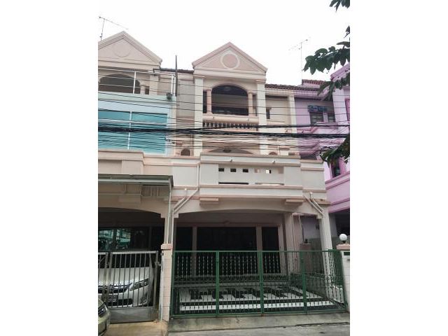 ให้เช่าทาวน์โฮม หมู่บ้านบุญโต ปาร์ควิล  รัตนาธิเบศร์ 17  ถนนรัตนาธิเบศร์ ใกล้ MRTบางกระสอ