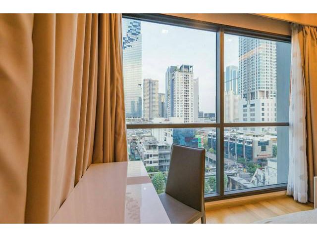 the address sathorn (ดิ แอดเดรท สาทร ) เฟอร์ครบ
