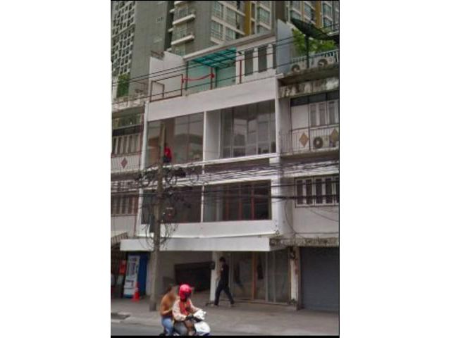 ให้เช่าอาคารพาณิชย์ 3 ชั้นครึ่ง 2 คูหา ริมถนนอ่อนนุช ใกล้ BTSอ่อนนุช เหมอะทำคลีนิค