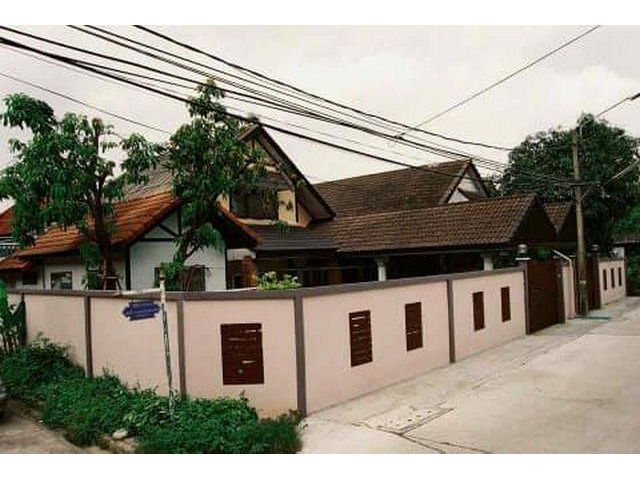 ให้เช่าบ้าน2 หลังหมู่บ้านลืออุบล4 ลาดพร้าว71