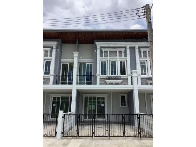 T01127 ให้เช่าทาวน์โฮม โกลเด้น ทาวน์ รวมโชค 117ตรม