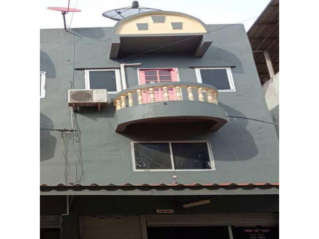 อาคารพาณิชย์ 3 ชั้น 19 ตรว. ม.ฉัตรหลวง