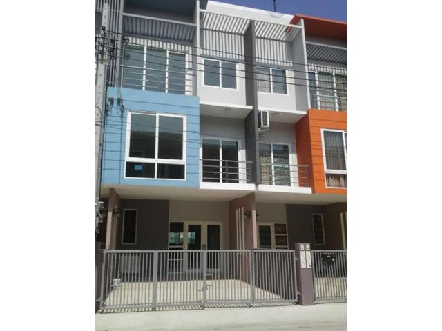 ให้เช่าทาวน์โฮม3 ชั้น กรีนิช รามอินทรา