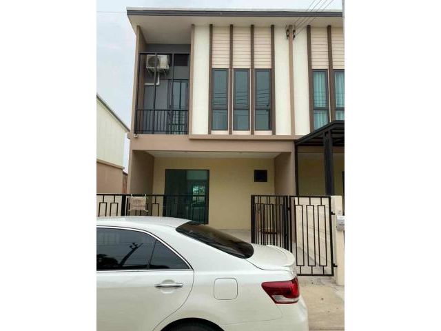 รหัสทรัพย์ B0102 ทาวน์โฮม ภูริ วงแหวน-รังสิต PURI Wongwaen-Rangsit
