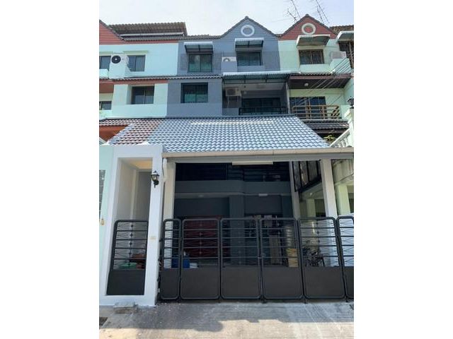 ให้เช่าทาวน์เฮ้าส์ 4 ชั้น ม.วราธรวิลล์ พัฒนาการ 44
