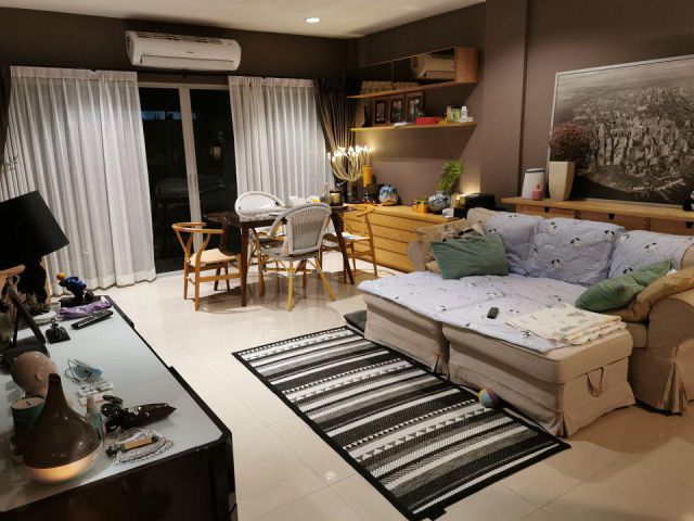 Noble​ Cube​ Town​home, 20.9​ Sqw, 165 sqm  3 ชั้น 3 ห้องนอน  3 ห้องน้ำ