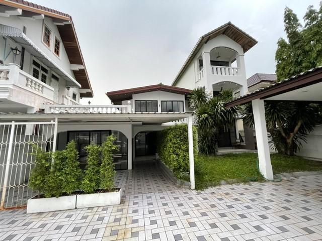 ให้เช่าบ้านเดี่ยว เนื้อที่ 90 ตรว.ซอยพระรามเก้า51