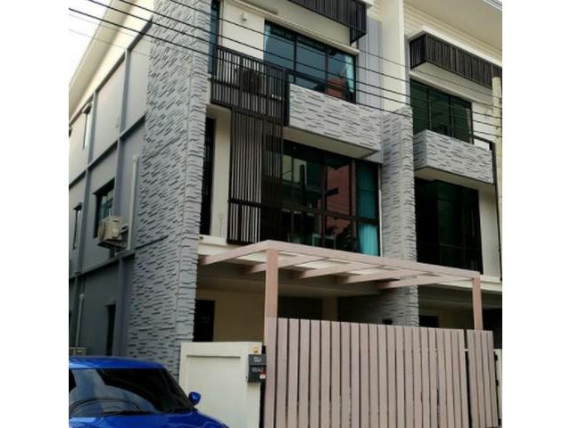 ให้เช่าและขาย ทาวน์โฮม3ชั้น เพล็กซ์ บางนา กม 5