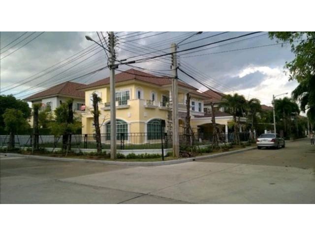 PL38H38ขายบ้านในหมู่บ้าน เดอะซิตี้ ปิ่นเกล้า ตกแต่งหรู ราคาถูกมาก