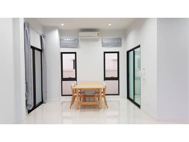 ให้เช่าบ้านเดี่ยวสไตล์โมเดิร์น Aura Luxe รามคำแหง