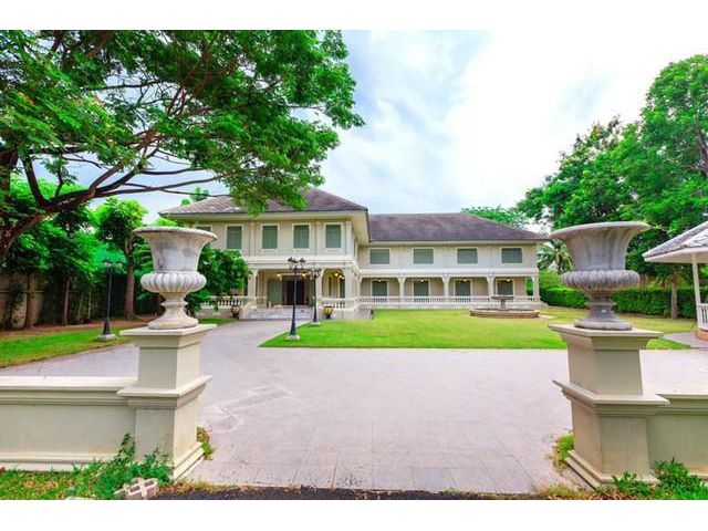 ขายบ้านเดี่ยวเนื้อที่ 3 ไร่เศษ บ้านสไตล์โคโลเนียล อ.กระทุ่มแบน จ.สมุทรสาคร บ้านแต่งสวยหรูหรา ถ่ายละครไป 60 เรื่อง