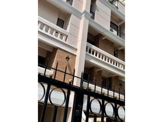 ให้เช่าโฮมออฟฟิศ 4ชั้น ถนนสุขุมวิทซอย4 ใกล้ BTS