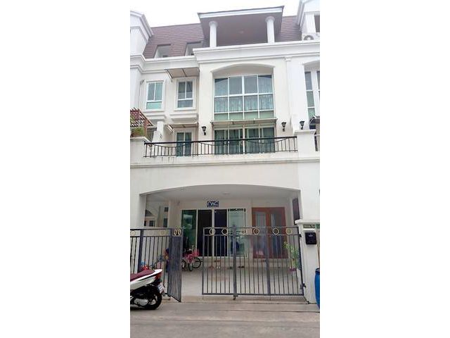 หมู่บ้านภัทราวิลล่า 4 โครงสร้างแข็งแรง สภาพดีมาก