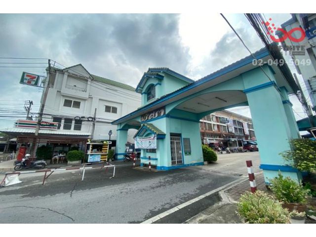 ขายทาวน์เฮ้าส์ 2 ชั้น หมู่บ้านนริศรา คลอง11 ถนนรังสิต - นครนายก