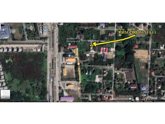 ขายที่ดินพร้อมบ้านพัก 4 หลังและโกดังอีก 1 หลัง ขนาด 200 ตารางวา พุทธมณฑลสาย 3 ซอย 18 ซอยโรงเรียนคลองบางพรม หน้ากว้าง 20