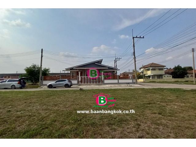 บ้านเดี่ยว 1 ชั้น  ม.เมืองหลวง เนื้อที่ 90 ตรว. ถ.ทางหลวงแผ่นดินหมายเลข 340 บางคล้า ฉะเชิงเทรา