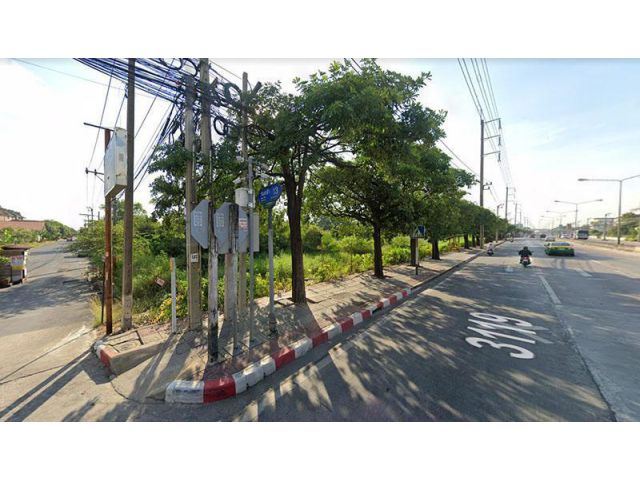 PL40L40 ขายที่ดินแปรงใหญ่ 50 ไร่ติดถนนใหญ่ร่มเกล้าราคาถูก ด้านหลังติดคลอง