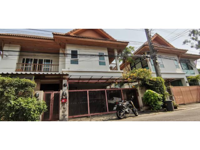 ให้เช่าบ้านเดี่ยว 2 ชั้น หมู่บ้านพิชชานันท์ ย่านสุคนธสวัสดิ์ ใกล้ตลาดหัวมุม ใกล้เลียบด่วน เดินทางสะดวก