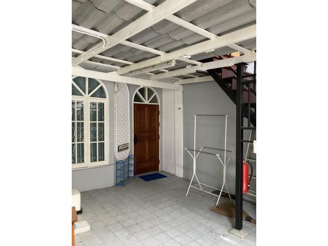 ให้เช่าทาวน์โฮม 3 ชั้น  รัชดาซอย 3 หลังฟอร์จูน เฟอร์ครบ พร้อมอยู่