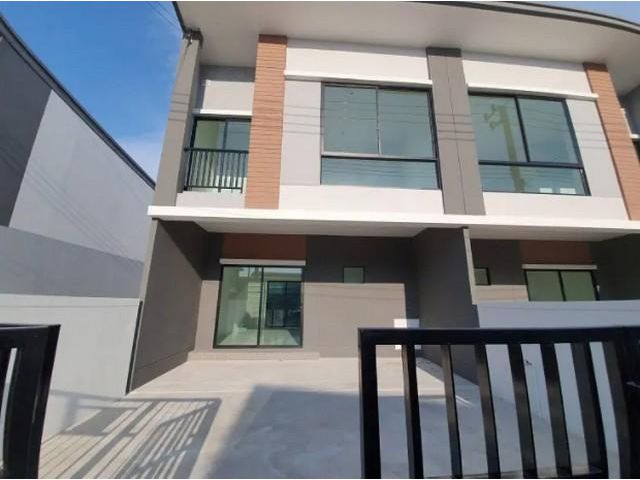 ให้เช่าทาวน์เฮ้าส์ 2 ชั้น โครงการยูนิโอ ทาวน์ ซอยเฉลิมพระเกียรติ ร.9 ซอย 67