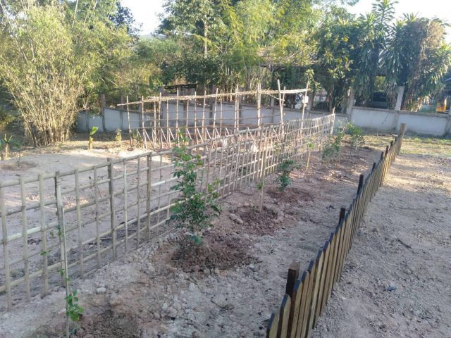 BDK0054 ขายที่ดินแปลงสวย   พร้อมเอกสารสิทธฺ์โฉนด   ที่ดินทำเลสวย  ขนาดพื้นที่ 343  ตารางวา   ขายราคา   1,200,000  บาท