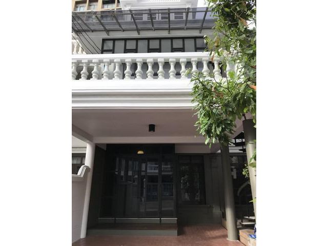 ให้เช่าโฮมออฟฟิศขนาดใหญ่ สุขุมวิท26ใก้ลBTS