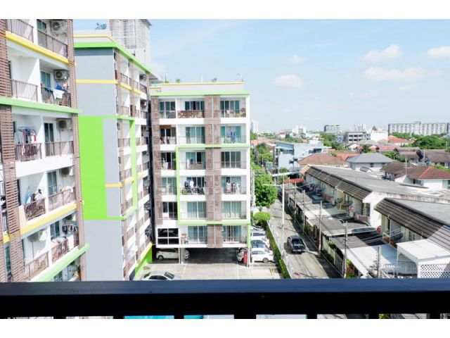 ขายพร้อมผู้เช่า  The Green Condominium 2