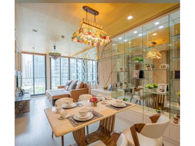ให้เช่าคอนโด Noble Ploenchit 60 ตรม ลิฟท์ส่วนตัว
