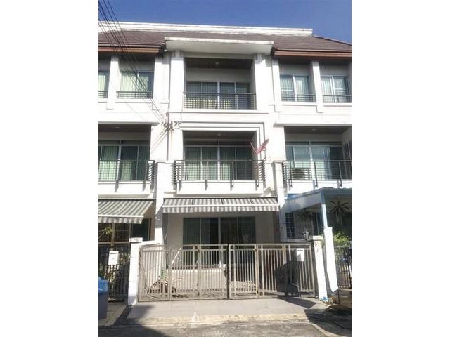 ขายทาวน์เฮ้าส์ 3 ชั้น บ้านกลางเมือง ศรีนครินทร์ 24