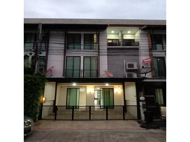 โครงการ อารียาโมว่า Areeya Mova  เกษตร นวมินทร์
