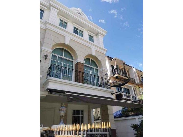 ให้เช่าทาวน์โฮม 3ชั้น พลัส ซิตี้ พาร์ค พระราม9